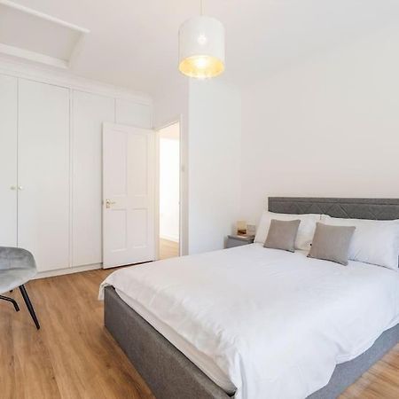 Villa House 10 Mins To Tower Bridge Hot Tub & Parking London Exterior foto