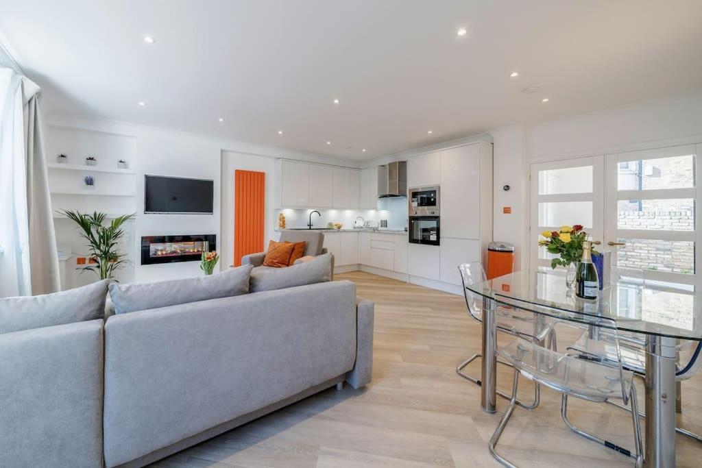 Villa House 10 Mins To Tower Bridge Hot Tub & Parking London Exterior foto