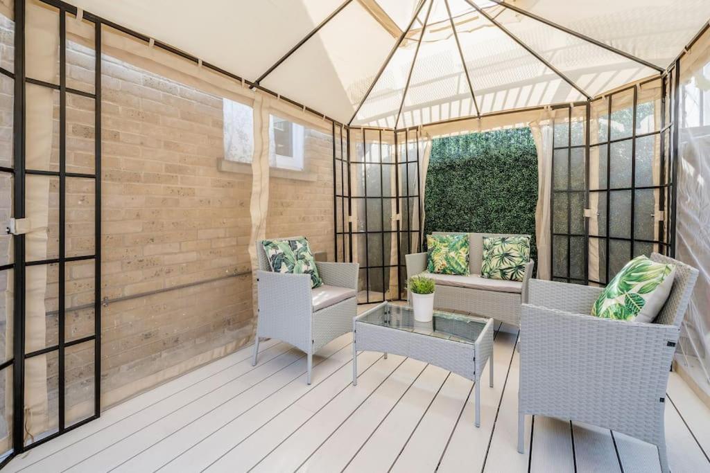 Villa House 10 Mins To Tower Bridge Hot Tub & Parking London Exterior foto