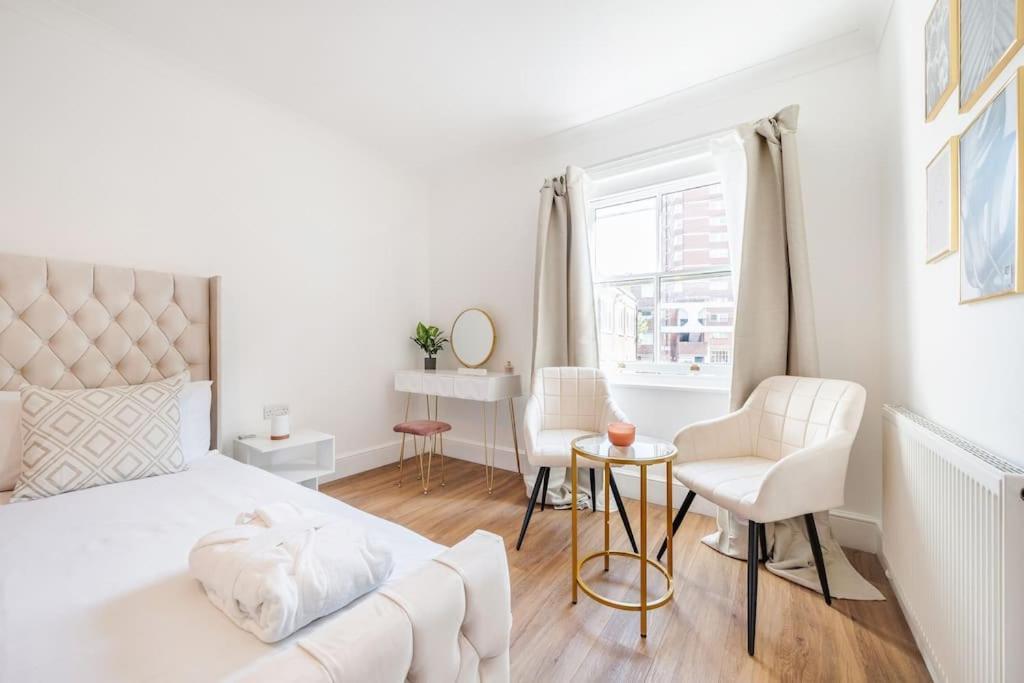 Villa House 10 Mins To Tower Bridge Hot Tub & Parking London Exterior foto